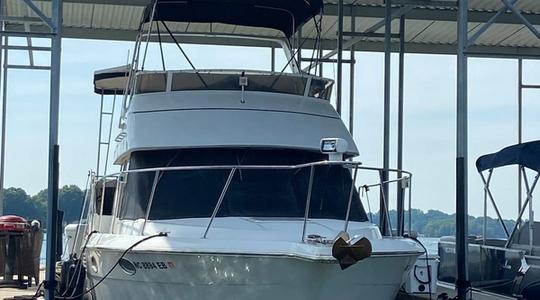 1997 Carver Yachts 325