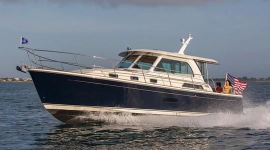 2022 Sabre Yachts 38 Salon Express