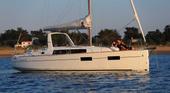 2014 Beneteau Oceanis 35