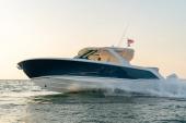 2022 Tiara Yachts 38 LS