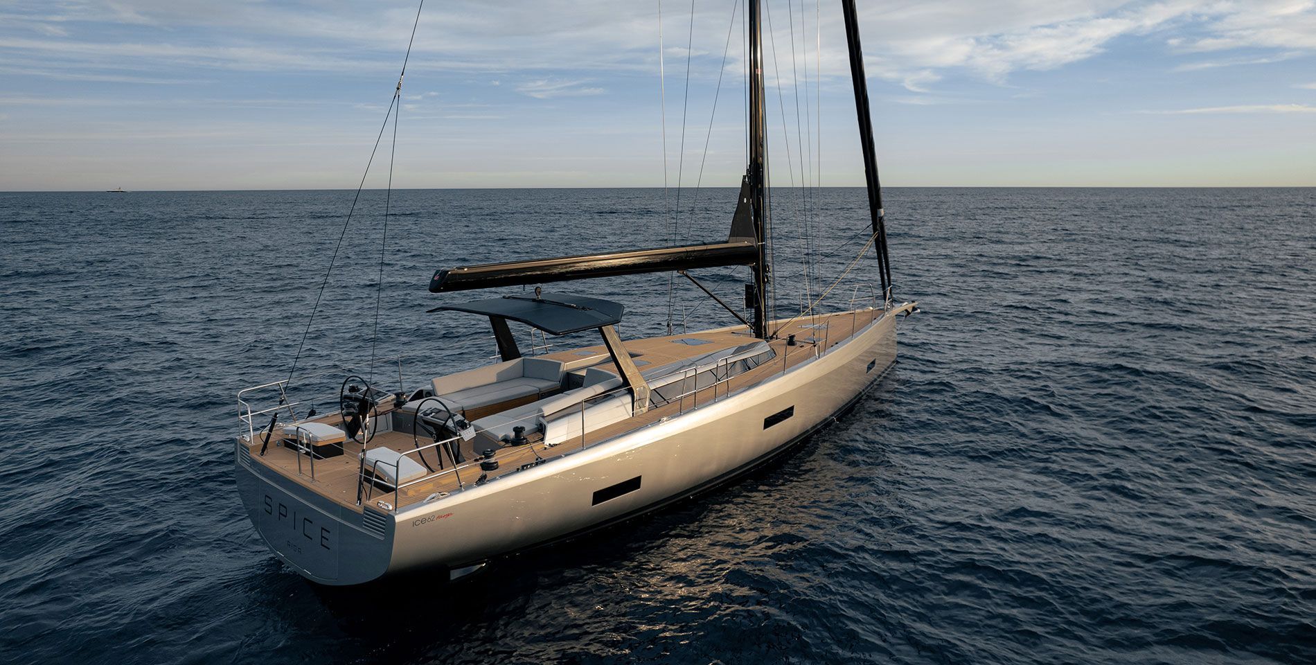 2022 Ice Yachts 62 Targa