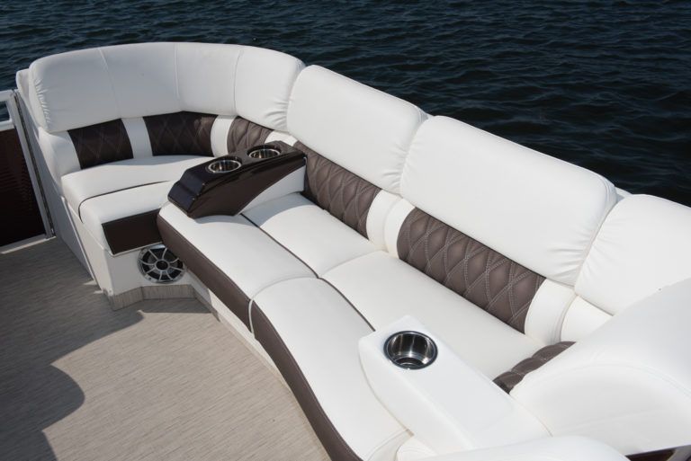 2016 Bennington 2575 QCW I/O