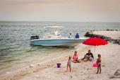 2022 Boston Whaler 270 Dauntless