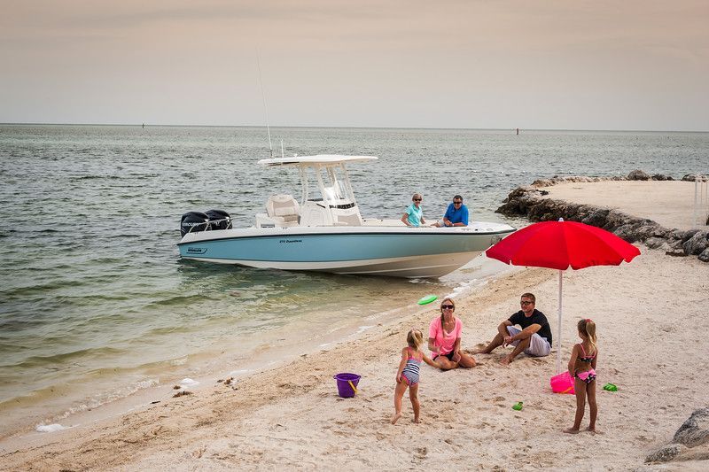 2022 Boston Whaler 270 Dauntless