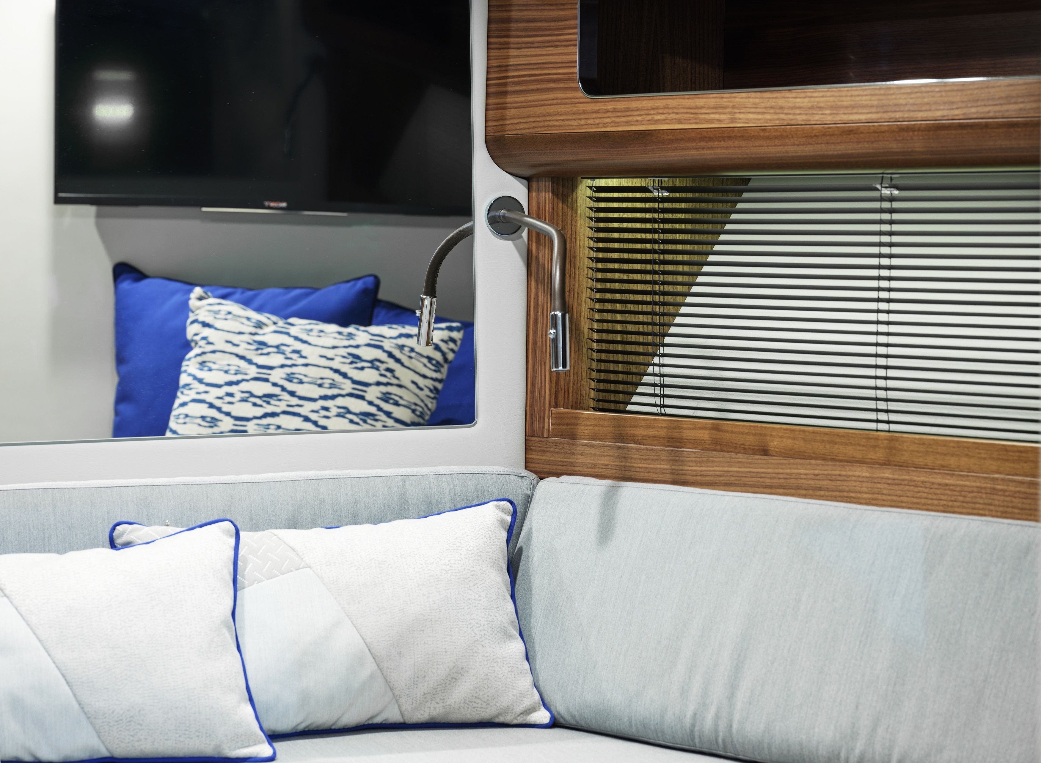 2021 Windy W37 Shamal