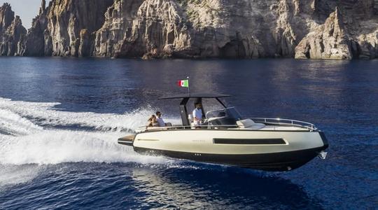 2018 Invictus Yacht GT280