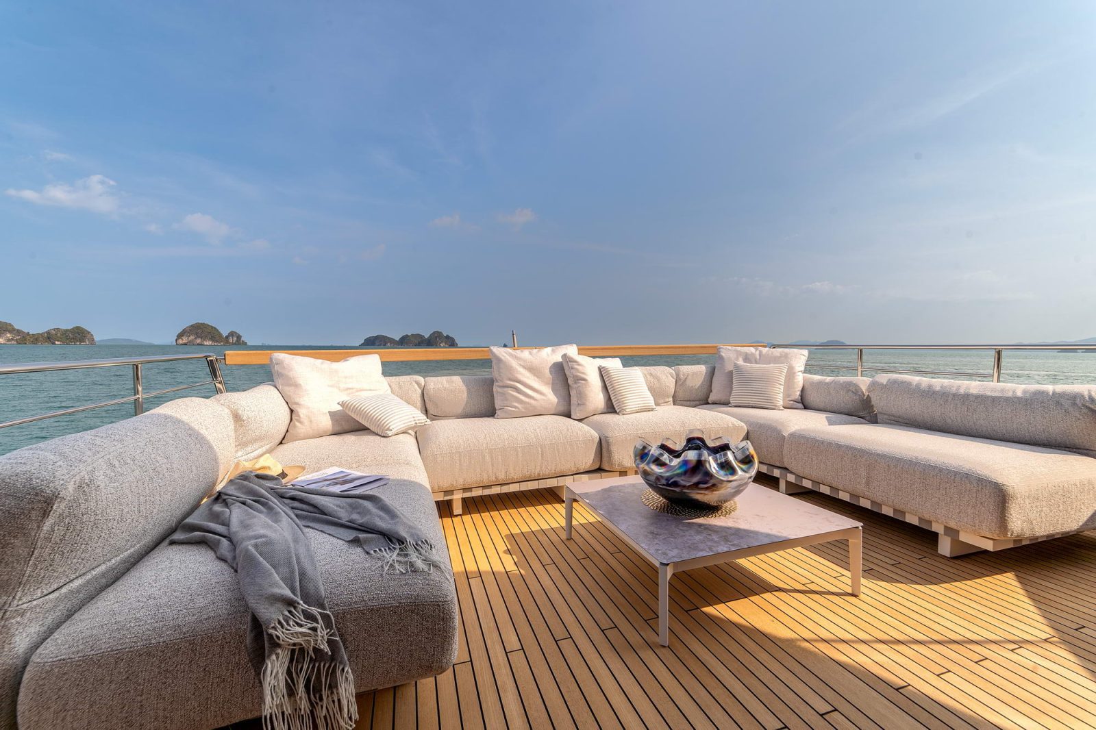 2018 Sanlorenzo Yachts SX76