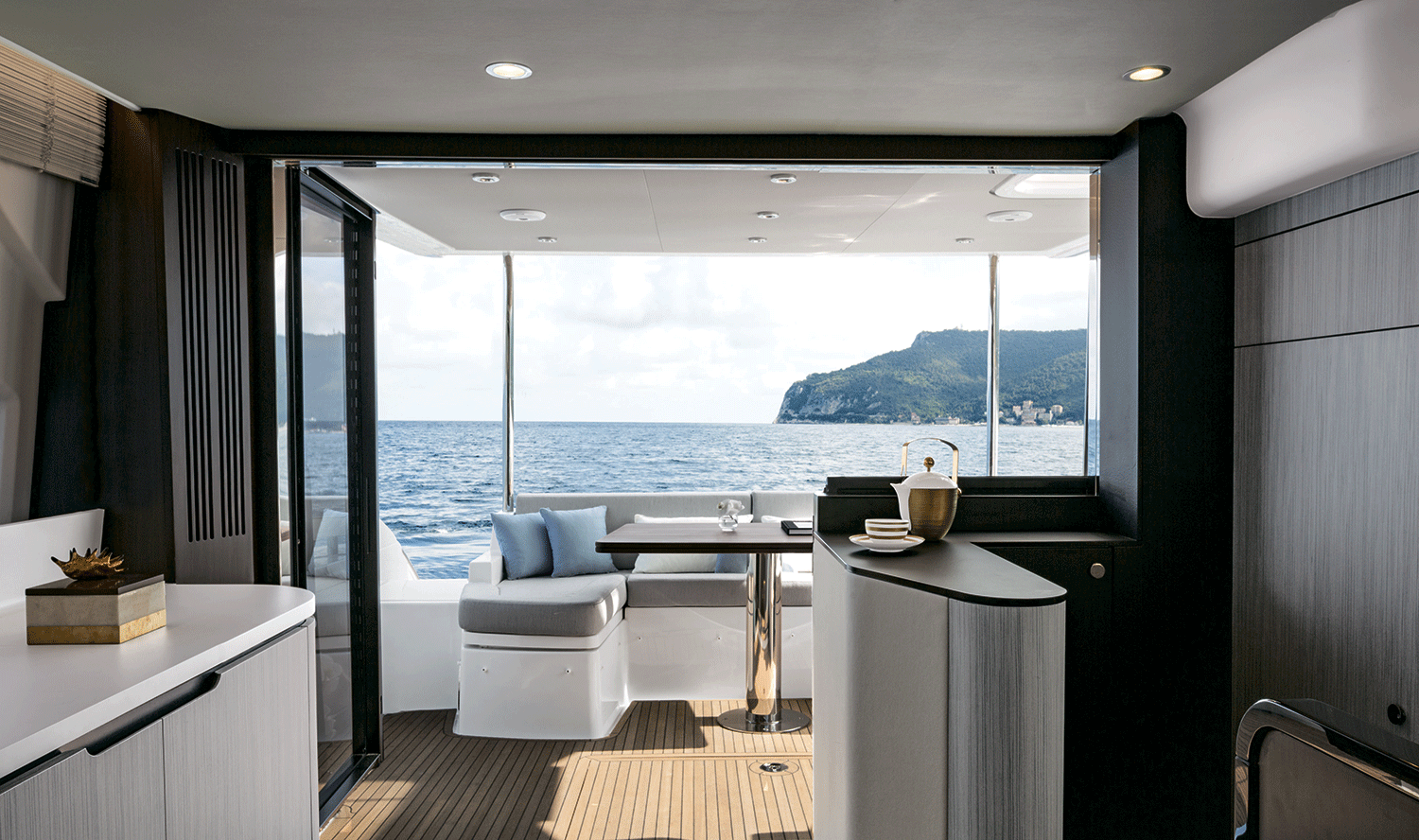 2017 Azimut Yachts 55 Fly