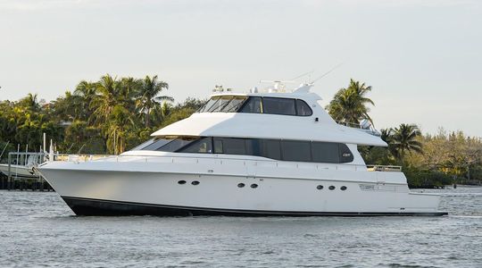 1997 Lazzara Yachts Skylounge