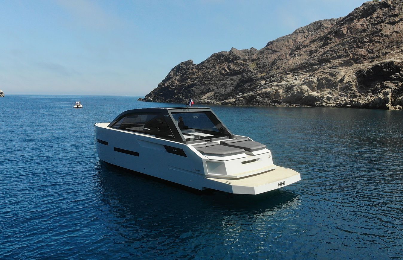 2021 De Antonio Yachts D46 Cruiser