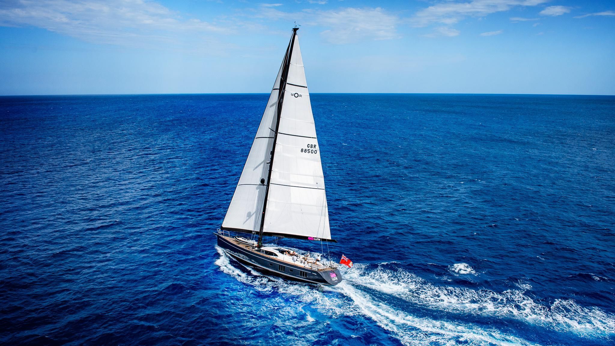 2013 Oyster Yachts 885