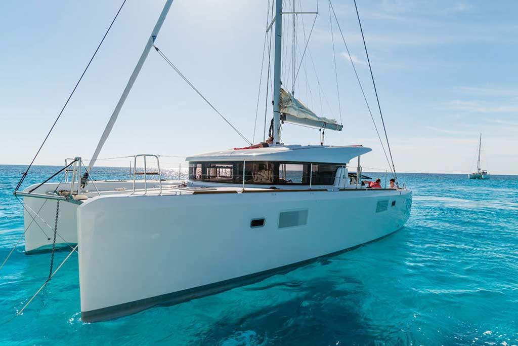 2013 Lagoon 39