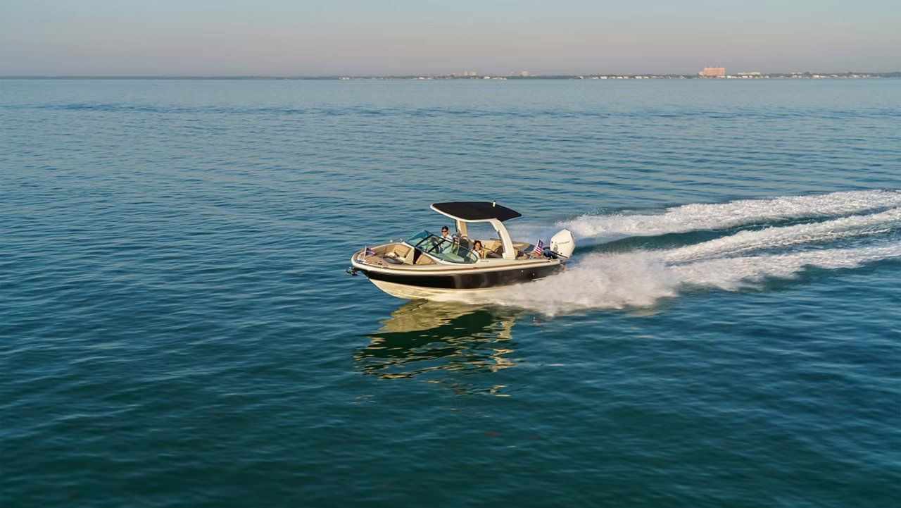 2019 Chris-Craft Launch 25 GT