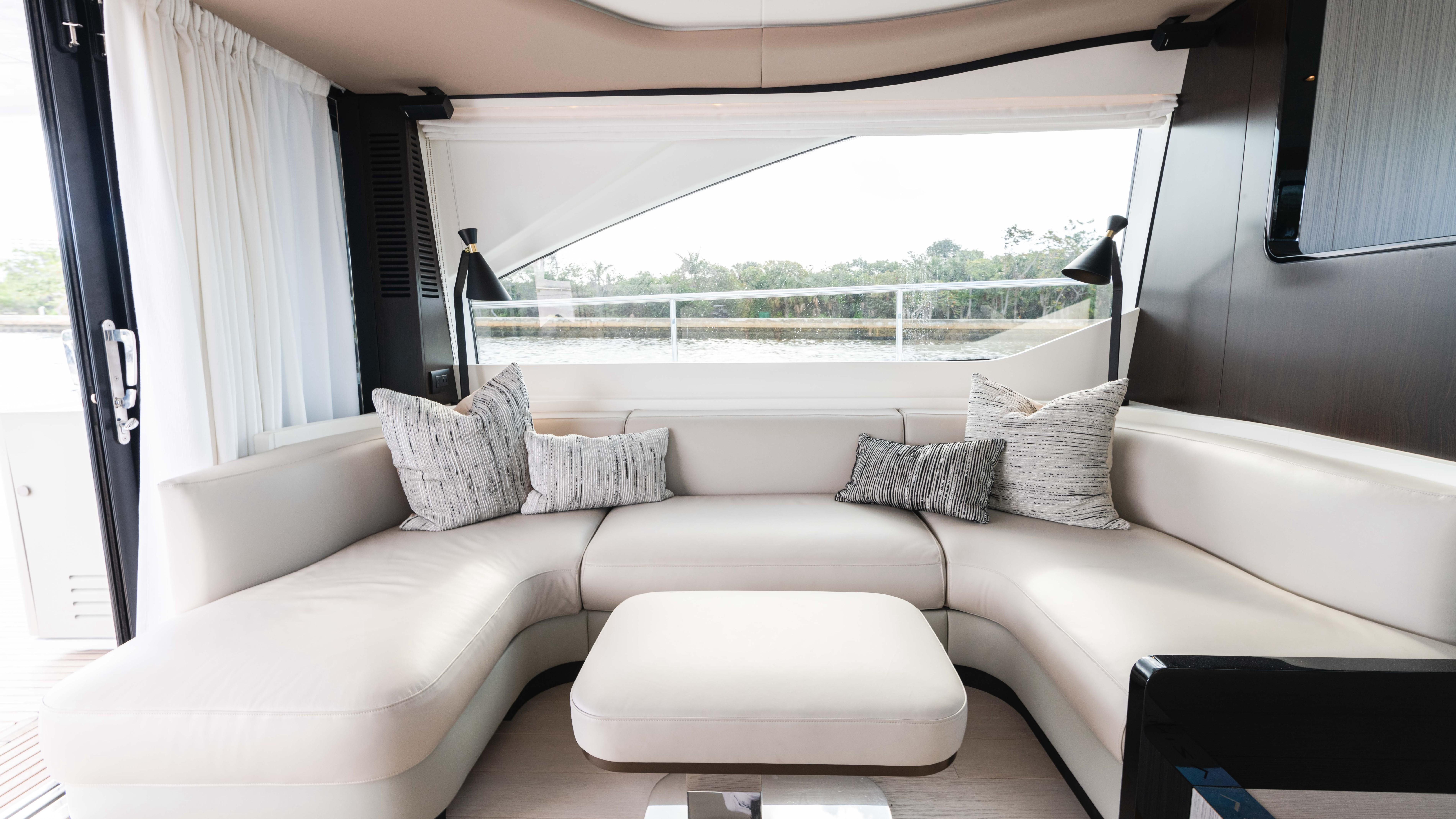 2017 Azimut Yachts 60 Fly