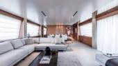 2017 Custom Line Navetta 33