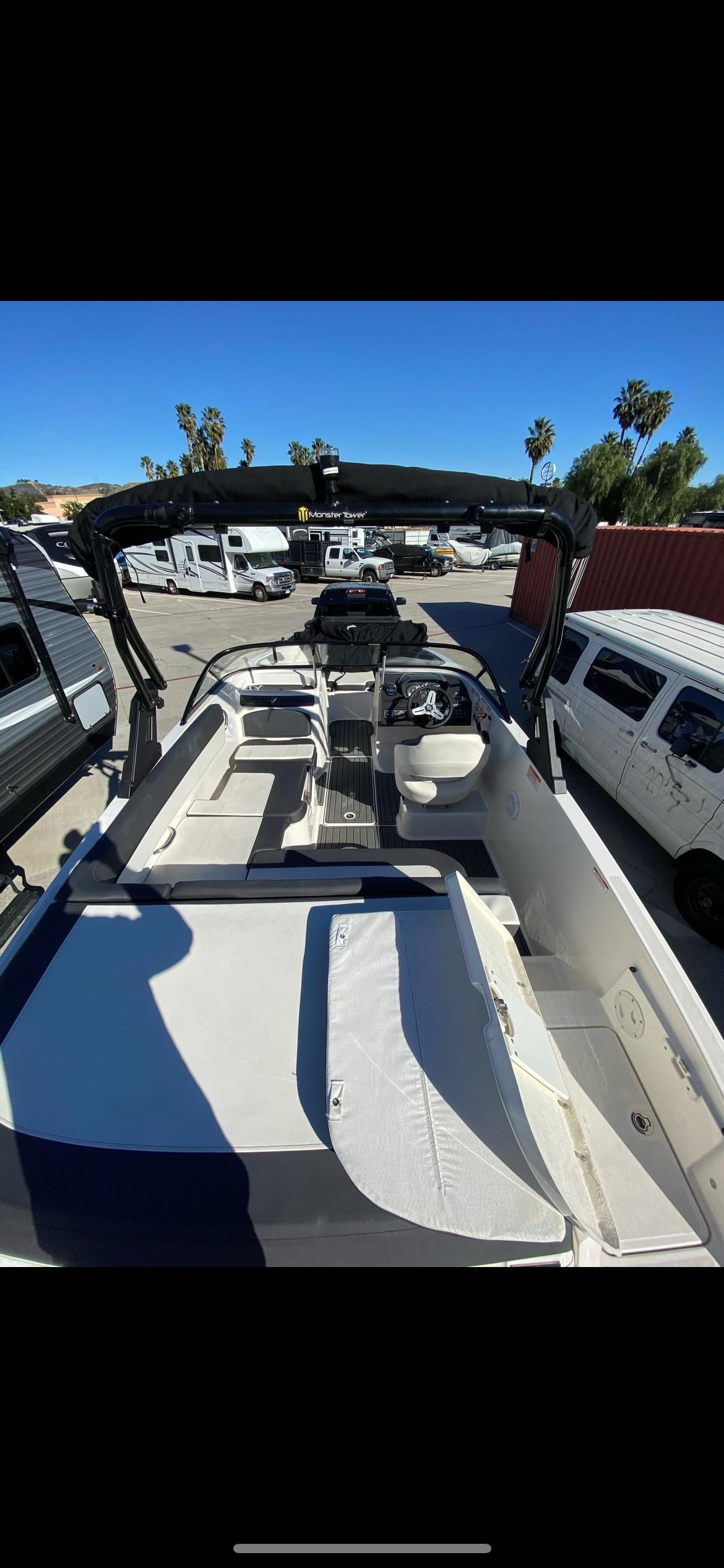 2020 Bayliner VR5 Bowrider I/O