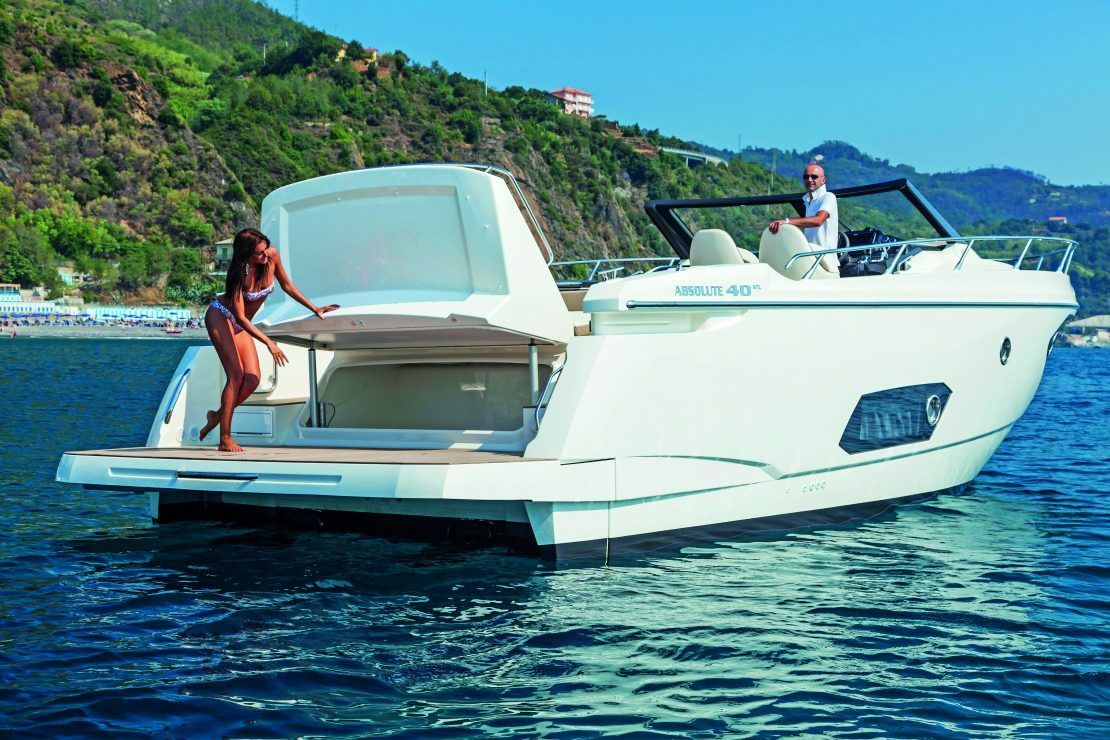 2015 Absolute Yachts 40 STL