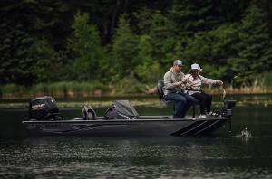 Crestliner XFC 179 aluminium bass and crappie fishing boat