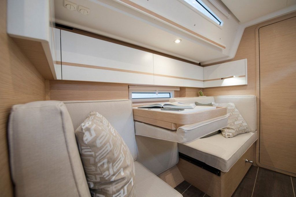 2015 Elan Yachts S5