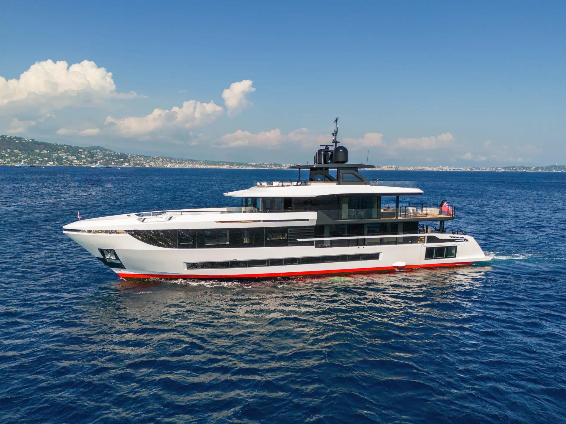 2023 Mangusta Yachts Oceano 39