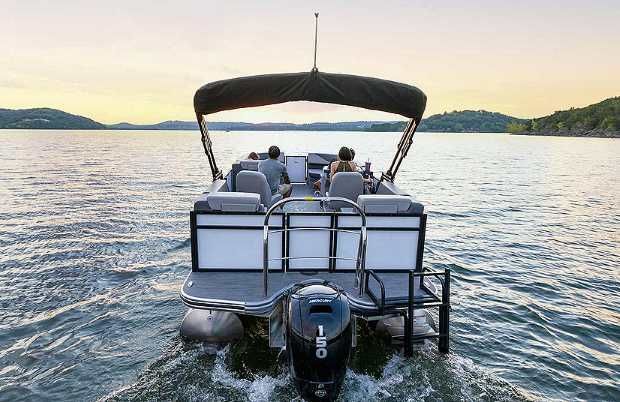 2022 Lowe Boats LS 230 WT