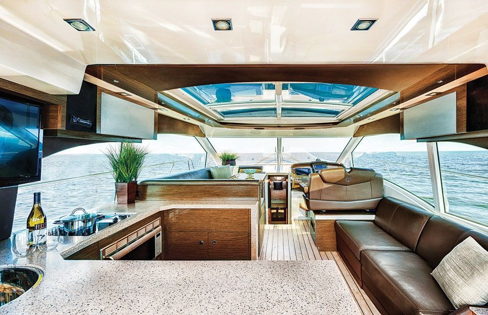 2014 Cruisers Yachts 45 Cantius