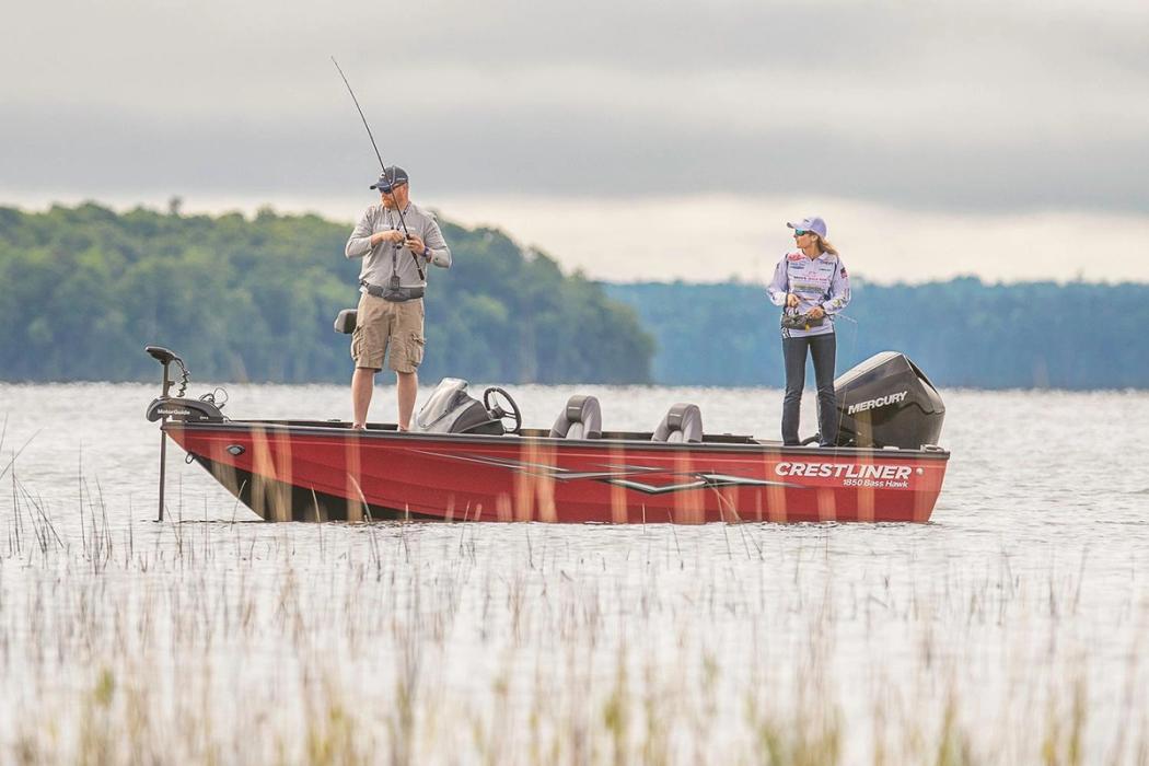2021 Crestliner 1850 Bass Hawk Bucket