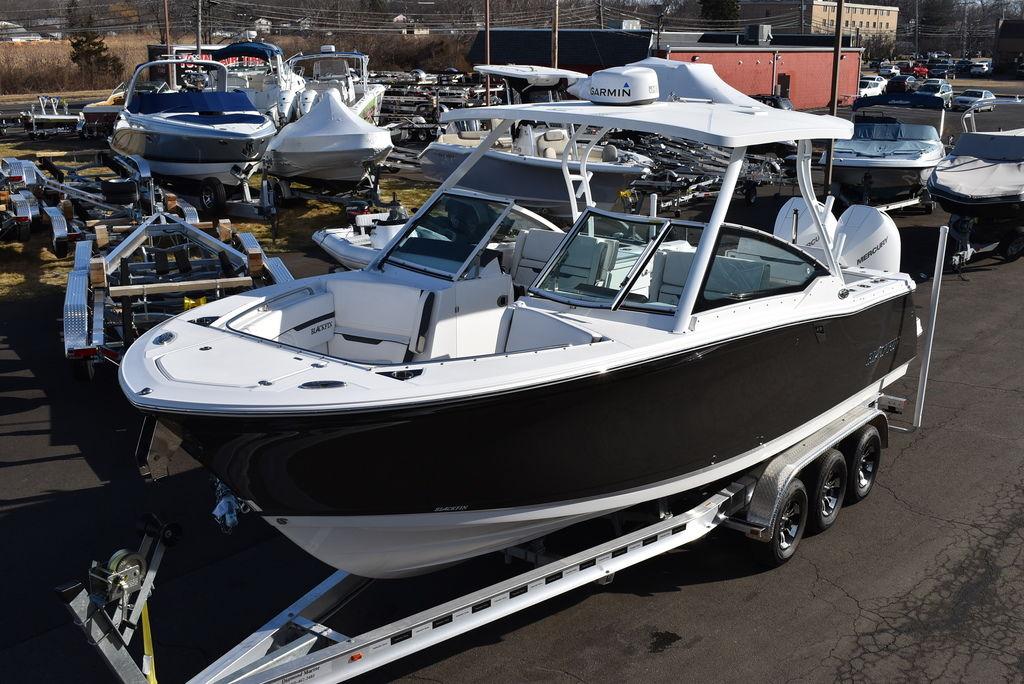 2022 Blackfin 272DC