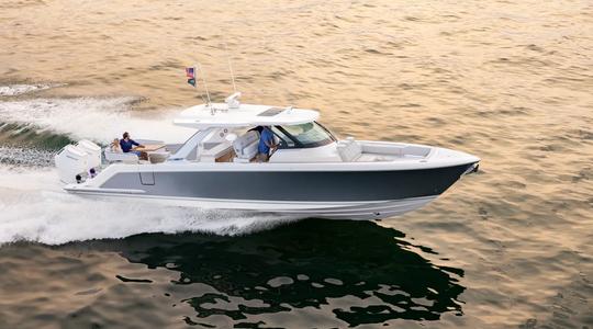 2023 Tiara Yachts 43 LS