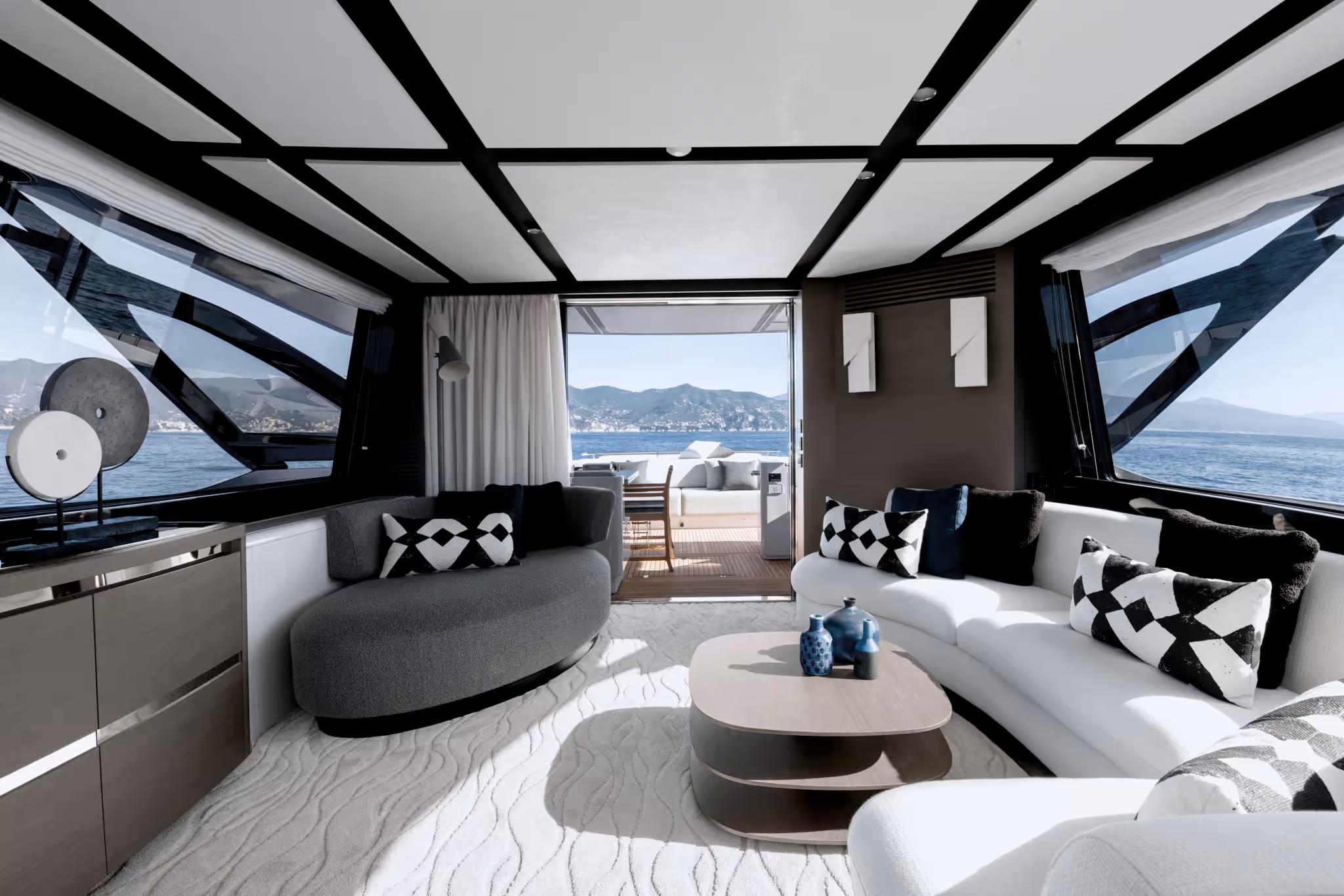 2019 Azimut Yachts S8