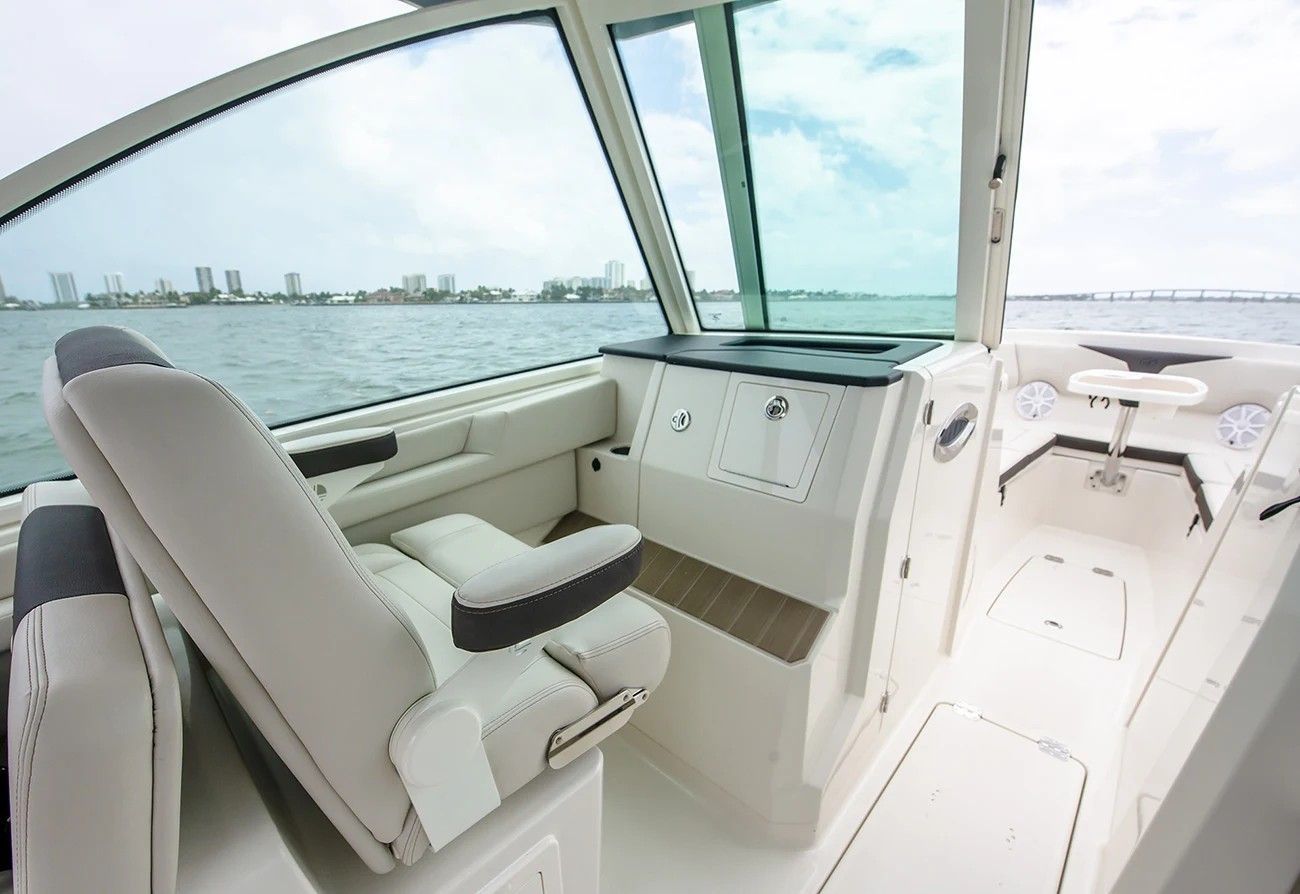 2023 Sailfish Boats 316 DC