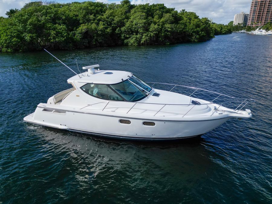 2008 Tiara Yachts 3900 Sovran