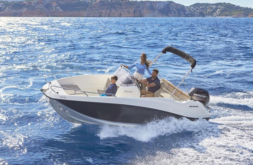 2022 Quicksilver Activ 555 Open