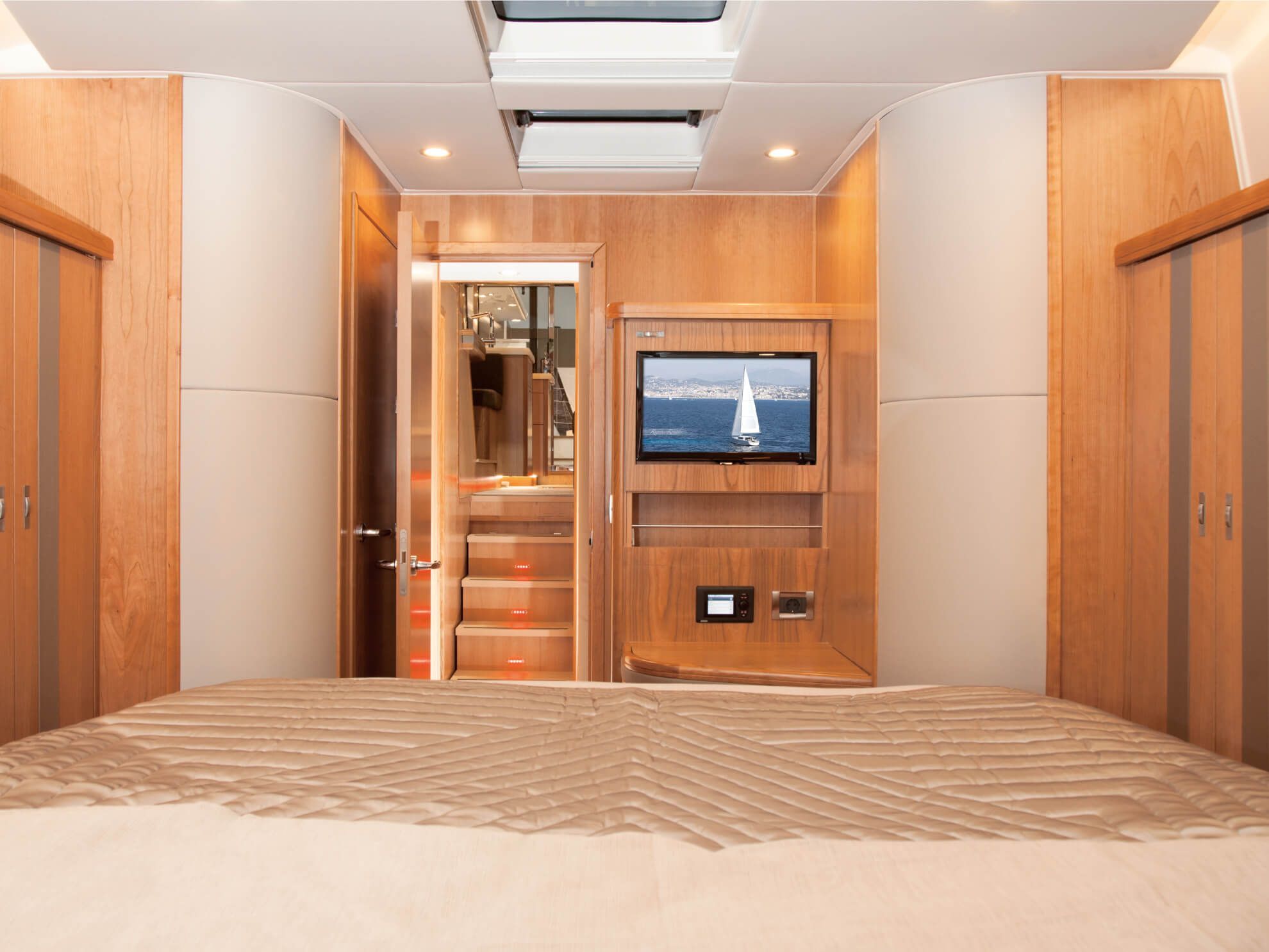 2022 Moody Yachts Decksaloon 54