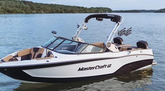 2018 Mastercraft XT22T