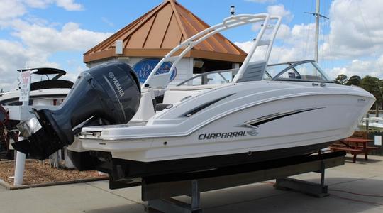 2018 Chaparral Boats 230 SC
