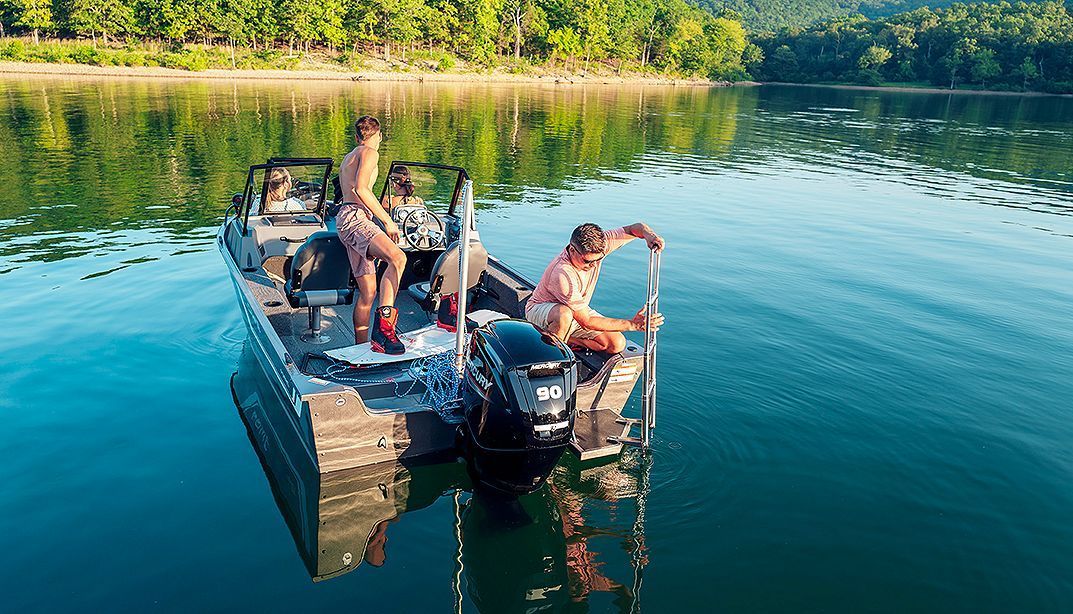 2021 Lowe Boats FS 1800