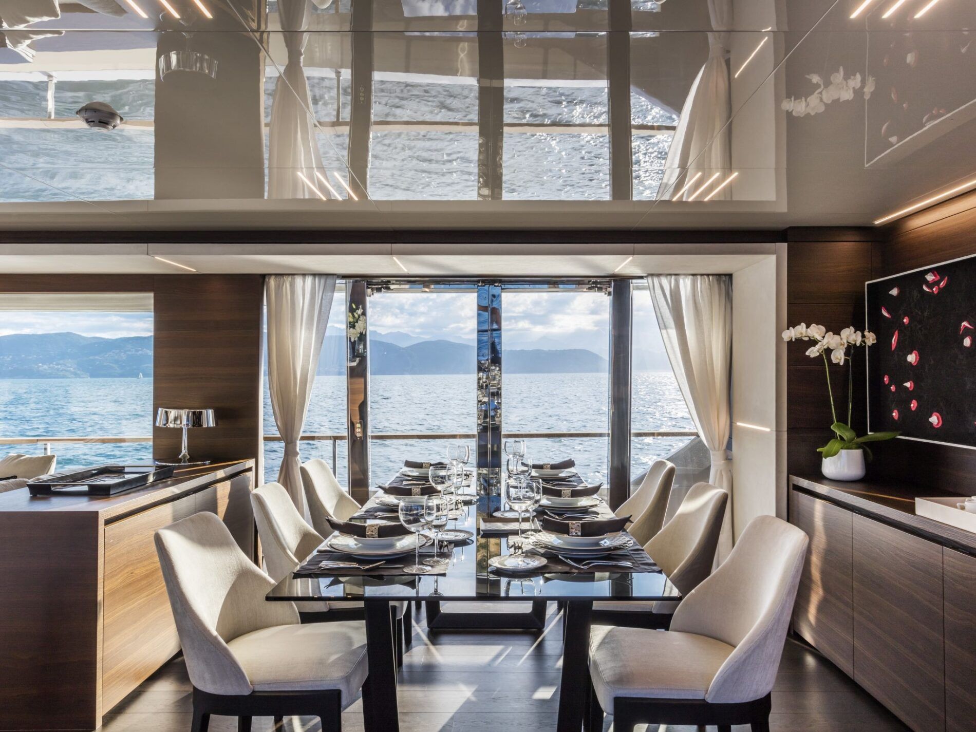 2023 Custom Line Navetta 37