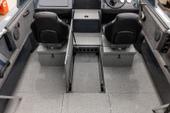 Crestliner 2050 Commander console detail