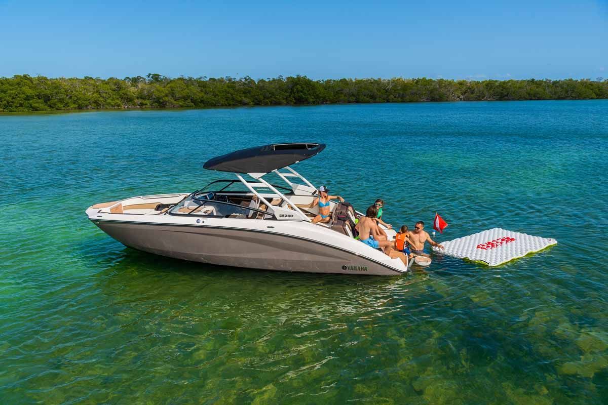 2023 Yamaha Boats 252SD