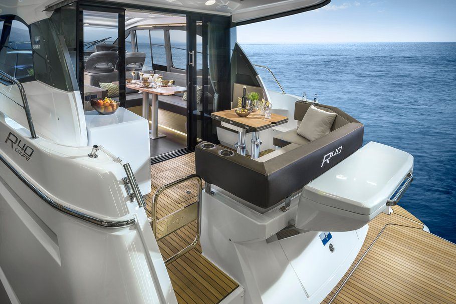 2019 Bavaria Yachts R40