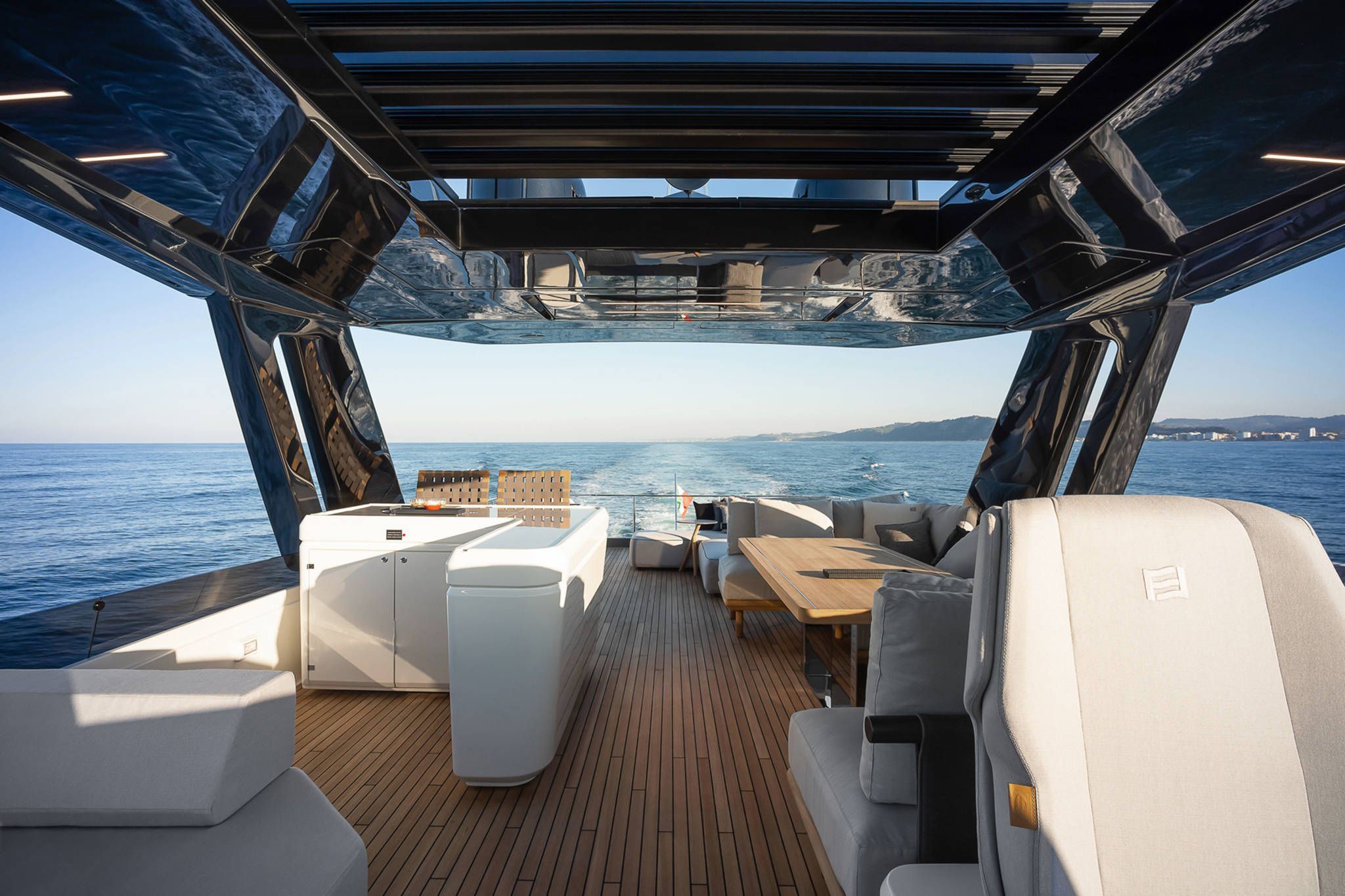 2023 Ferretti Yachts 780