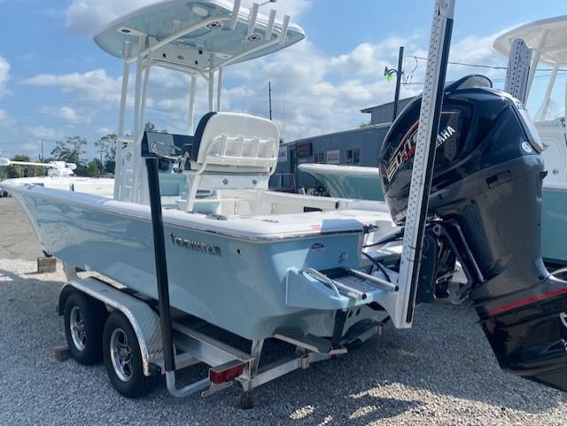 2022 Tidewater Boats 2300 Carolina Bay