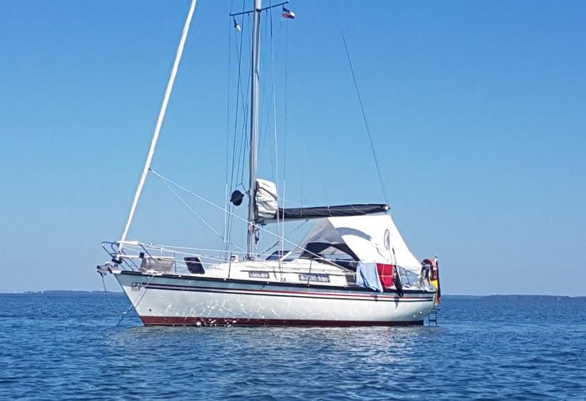 1980 Dufour Yachts 3800