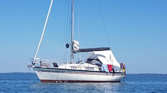 1980 Dufour Yachts 3800