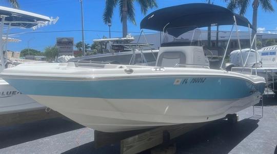 2021 Nautic Star 211 Hybrid