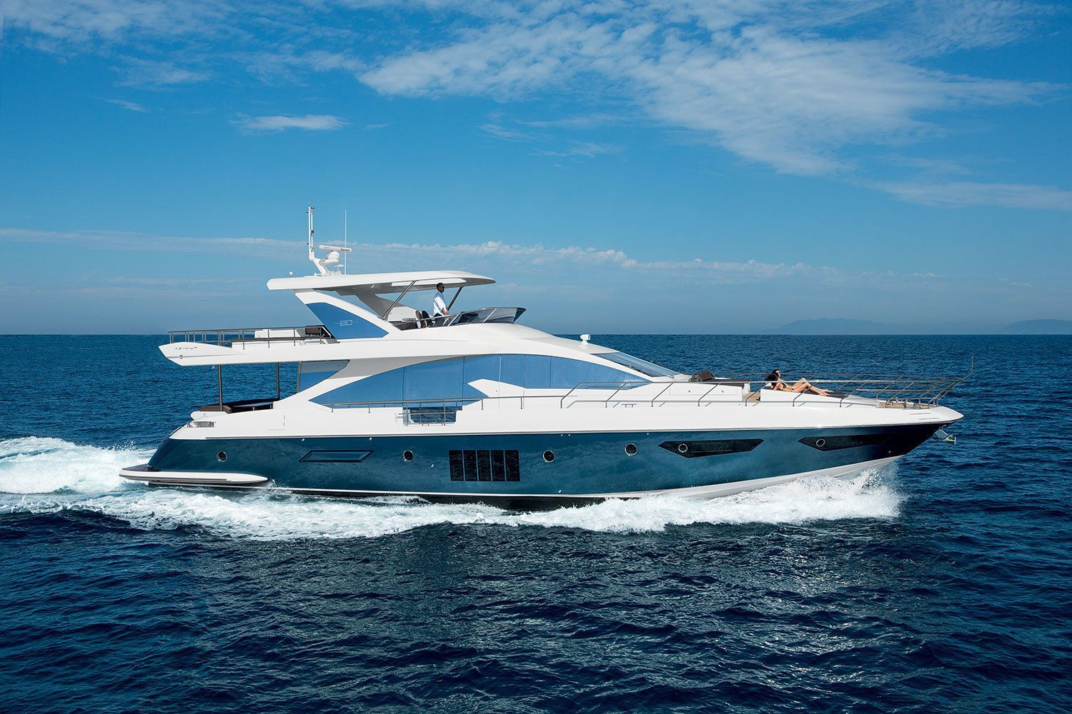 2018 Azimut Yachts 80 Fly