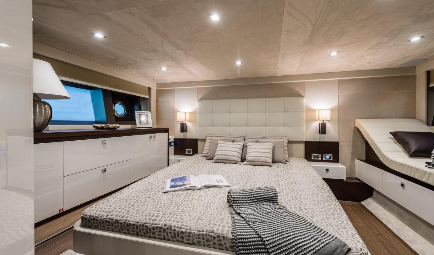 2020 Cranchi Yachts 60FLY