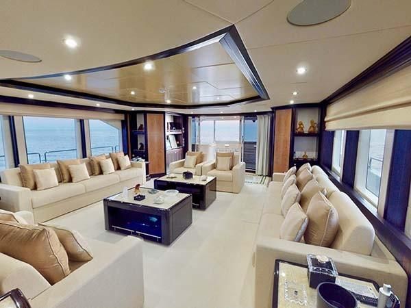 2012 Gulf Craft Majesty 125
