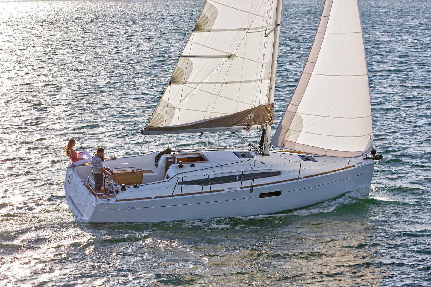 2011 Jeanneau Sun Odyssey 379